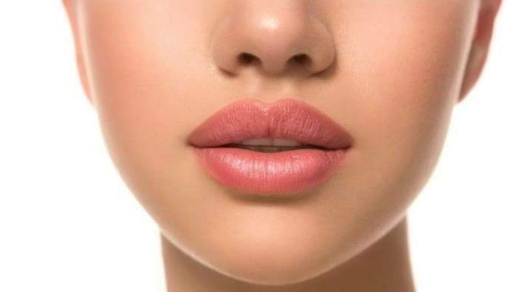How to Dissolve Lip Filler Naturally at Home?