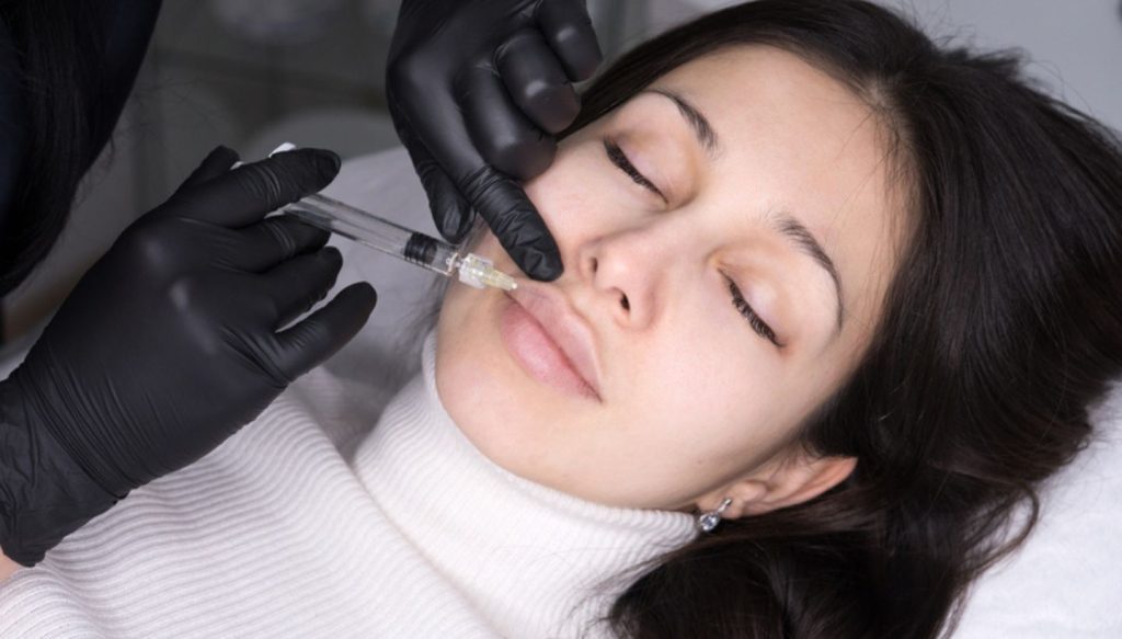 Russian Lip Filler Swelling: Managing After Procedures