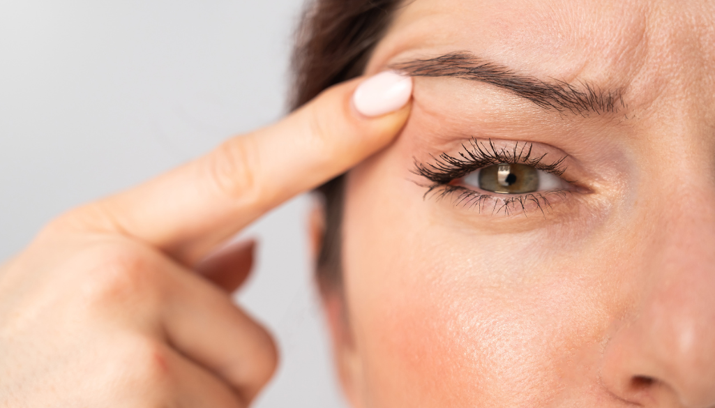 What Are Hooded Eyes? Causes & Top Makeup Tips Explained