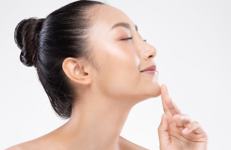 Pointy Chin: What It Means, How It Looks, and What You Can Do About It