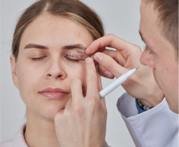 plastic-surgeon-drawing-contours-around-female-pat-2023-11-27-05-28-07-utc 1